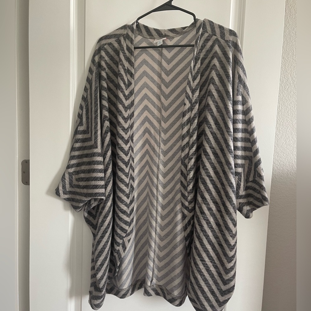 Grey kimono